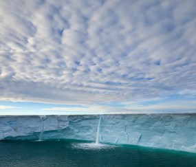 小孩咳嗽不发烧有痰要紧吗（孩子光咳嗽有痰不发烧）
