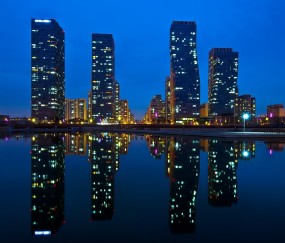 小孩发烧的物埋降温法（小孩发烧物理降温温水擦哪里）