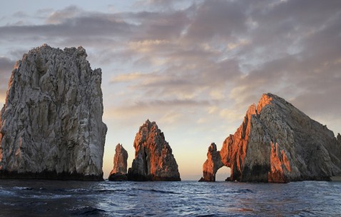 怀孕初期可以做倒立吗（孕初期能倒立吗）