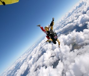 怀孕初期睡觉翻来覆去有影响吗（怀孕初期睡觉来回翻身有影响吗）